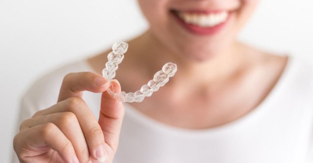 WHY YOU SHOULD GET INVISALIGN